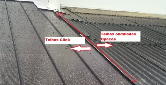 comparação de um telhado velho em substituição pelas telhas de Policarbonato click