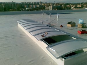 Domo de iluminação Natural Domo Zenital em policarbonato Skylight em concreto MODULAR Polysolution