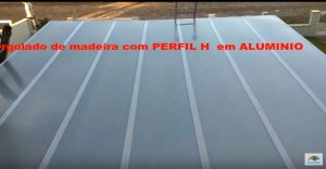 Pergolado de madeira com união de policarbonato com PERFIL H em aluminio 6 e 10 mm é na Polysolution