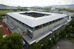 cobertura de Policarbonato com chapas alveolares e perfis de aluminio Polysolution