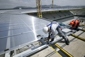 cobertura de Policarbonato com chapas alveolares e perfis de aluminio Polysolution