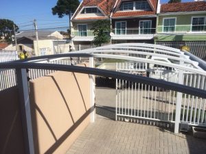 Como adquirir um KIT de garagem Curva em Policarbonato compacto Cristal Polysolution