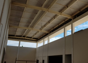 Veneziana Industrial em Policarbonato 4 mm Vent-poly Ventilação e iluminação natural - Polysolution 