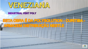 Veneziana Industrial em Policarbonato com Perfis de Aluminio sobre o muro - Privacidade, claridade e ventilação - POlysolution